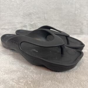 CROCS Boulder Colorado Thong Sandals Womens Size 9 Slip On Black Flip Flop Shoes